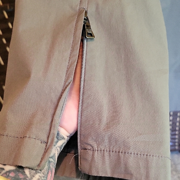 Prada Womans Khaki Chinos - Picture 4 of 9